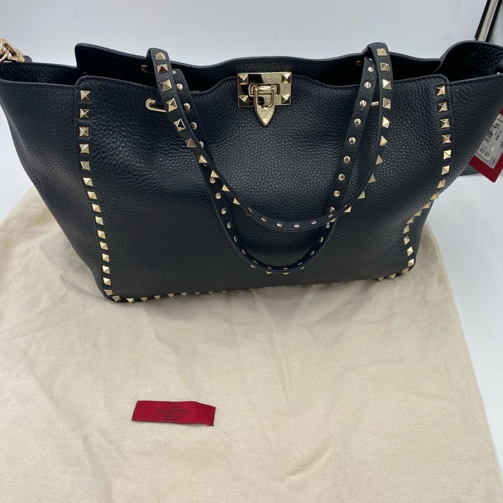 Women’s Valentino Garavani rockstud pebble grain calfskin tote bag made in Italy - Picture 17 of 17
